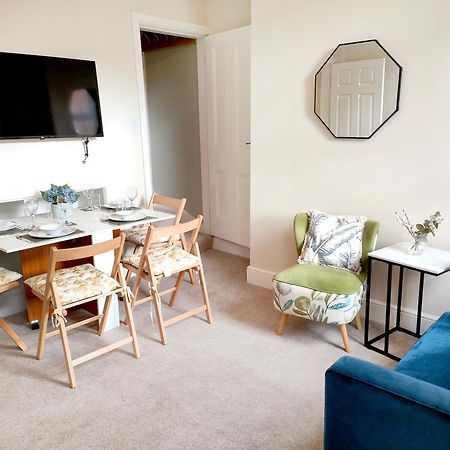 Douglas House, Near Hospital, Attractive And Comfy 2 Bedroom House With Enclosed Yard To Rear Carlisle  Dış mekan fotoğraf