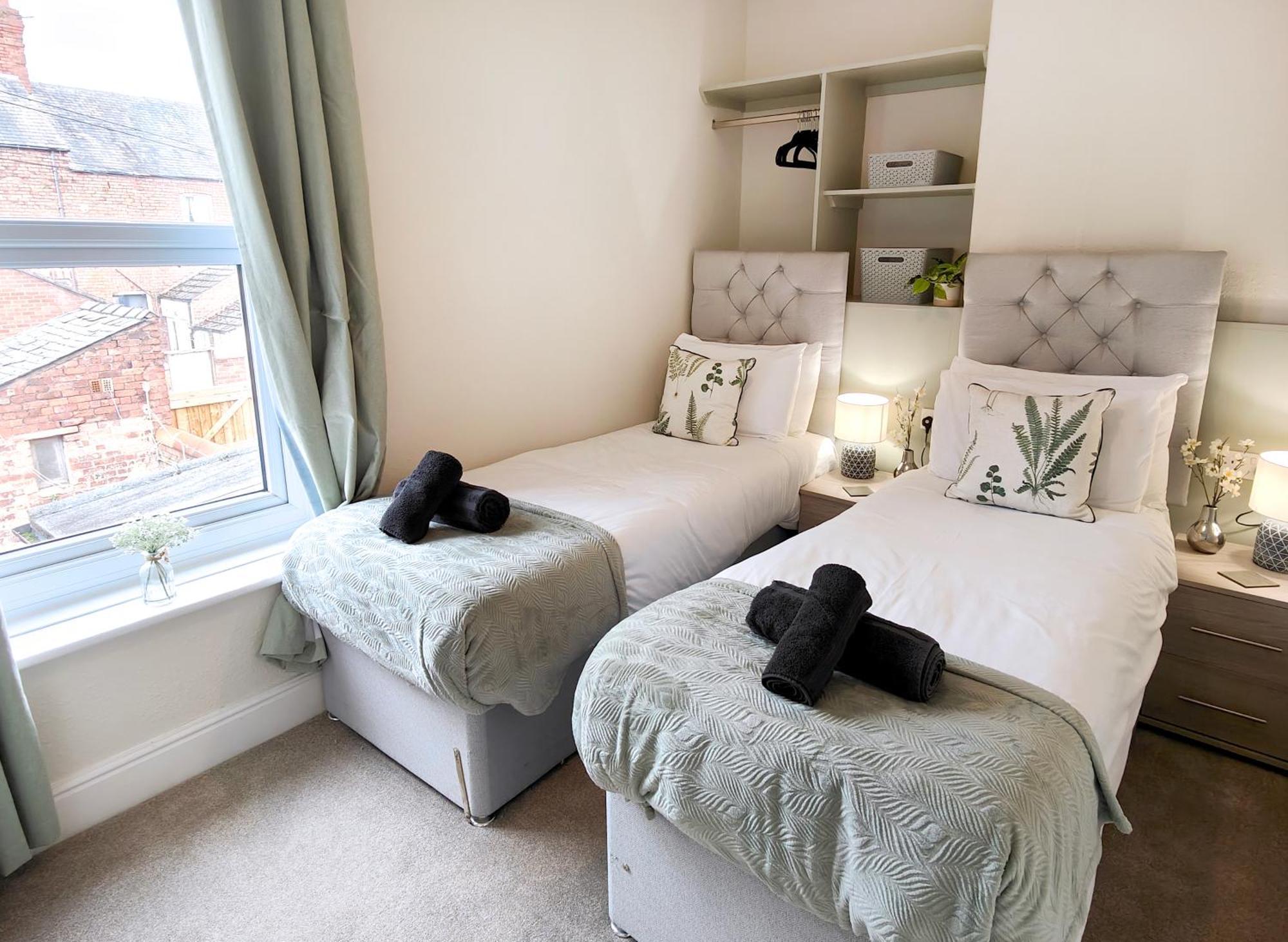 Douglas House, Near Hospital, Attractive And Comfy 2 Bedroom House With Enclosed Yard To Rear Carlisle  Dış mekan fotoğraf